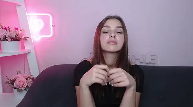 Snapshot of MilanaAngelAs chatting on March 2025 05:30:02 PM MilanaAngelAs online show from March 2025 05:30:02 PM