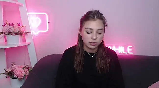 Snapshot of MilanaAngelAs chatting on March 2025 05:42:01 AM MilanaAngelAs online show from March 2025 05:42:01 AM