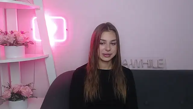 Snapshot of MilanaAngelAs chatting on October 2025 04:47:02 AM MilanaAngelAs online show from October 2025 04:47:02 AM