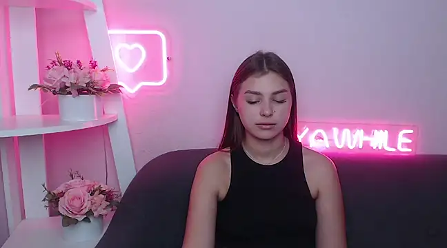 Snapshot of MilanaAngelAs chatting on February 2025 08:40:02 AM MilanaAngelAs online show from February 2025 08:40:02 AM