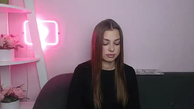 MilanaAngelAs online show from November 2025 01:43:01 PM