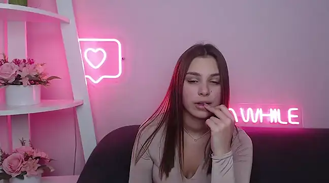 Snapshot of MilanaAngelAs chatting on February 2025 05:37:01 PM MilanaAngelAs online show from February 2025 05:37:01 PM