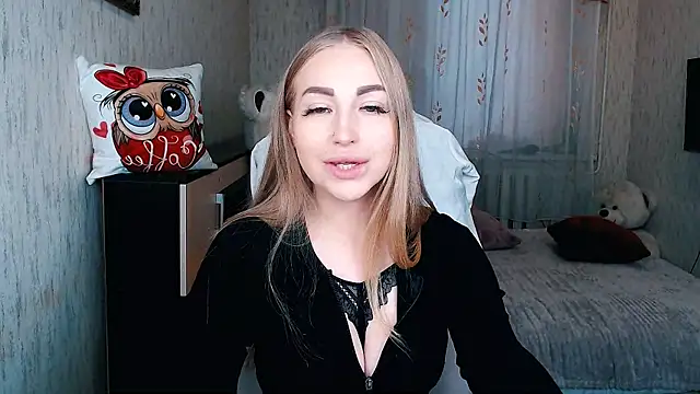 Snapshot of _KittyBoo chatting on November 2025 07:22:01 AM KittyBoo online show from November 2025 07:22:01 AM