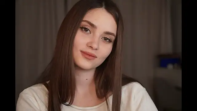 CarmenMoore26 online show from December 2025 08:02:02 PM