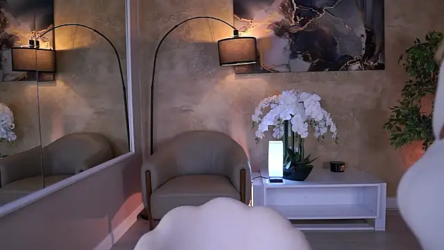 EvaZane online show from March 2026 08:48:01 PM