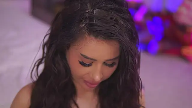 EvaZane online show from February 2025 08:18:01 PM