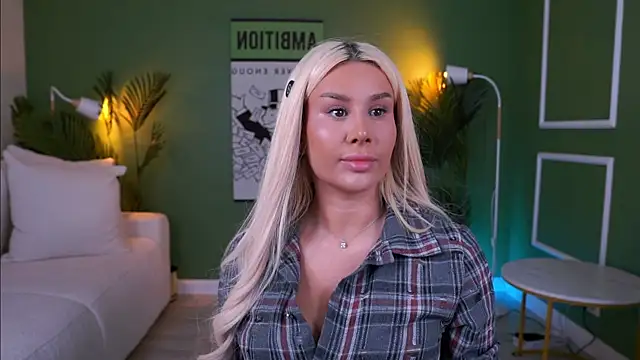 EvaZane online show from April 2026 09:43:02 AM