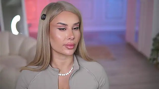 EvaZane online show from February 2026 08:41:01 PM