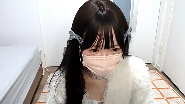  mi tsu ki  online show from February 2025 04:28:02 AM