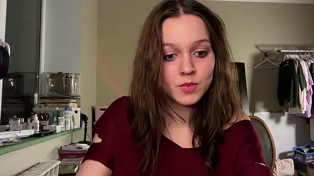 Addelin Moon online show from November 2025 03:39:01 PM