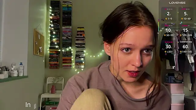 Addelin Moon online show from March 2026 09:15:02 PM