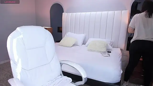 vanity sex online show from October 2025 11:46:01 AM