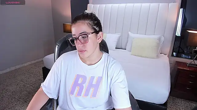 vanity sex online show from September 2025 11:32:02 AM