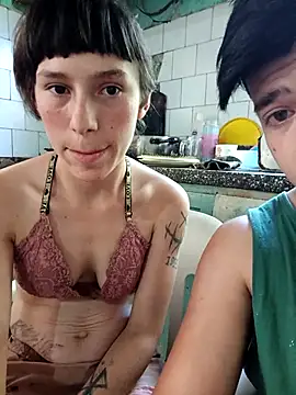 Snapshot of babylexx_18 chatting on January 2026 06:44:02 PM babylexx 18 online show from January 2026 06:44:02 PM