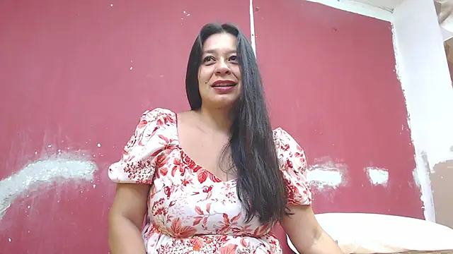 MiaCallie online show from October 2025 07:11:02 PM