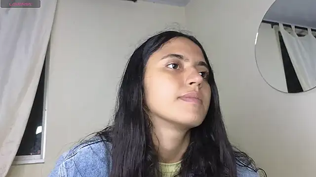 ViolettaSummer online show from November 2025 01:06:01 AM