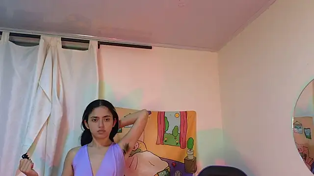 Snapshot of ViolettaSummer chatting on February 2025 12:18:01 AM ViolettaSummer online show from February 2025 12:18:01 AM