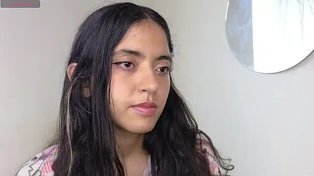 Snapshot of ViolettaSummer chatting on October 2025 05:03:02 PM ViolettaSummer online show from October 2025 05:03:02 PM