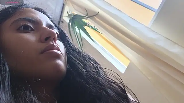 Snapshot of ViolettaSummer chatting on September 2025 06:24:02 PM ViolettaSummer online show from September 2025 06:24:02 PM