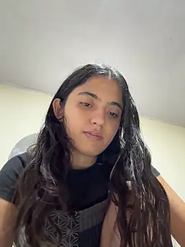 Snapshot of ViolettaSummer chatting on October 2025 10:38:02 PM ViolettaSummer online show from October 2025 10:38:02 PM