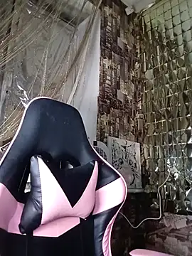 Freya Milf online show from October 2025 06:19:01 PM