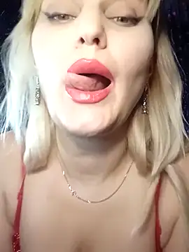 Freya Milf online show from February 2025 06:15:02 PM