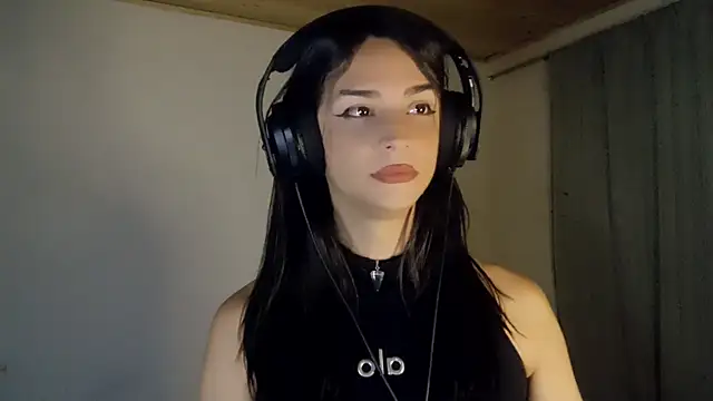 Dollbehavior  online show from November 2025 03:39:02 AM