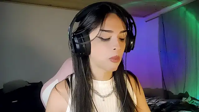 Dollbehavior  online show from January 2026 08:29:01 AM