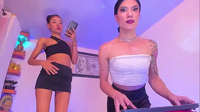 Snapshot of londoreales chatting on March 2026 08:32:02 AM londoreales online show from March 2026 08:32:02 AM