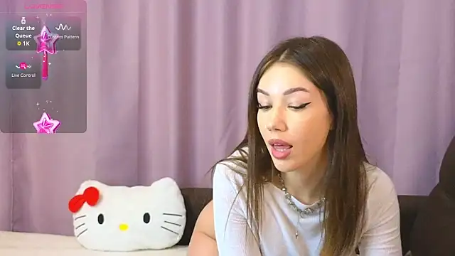 ellie kramer online show from December 2025 07:47:02 PM