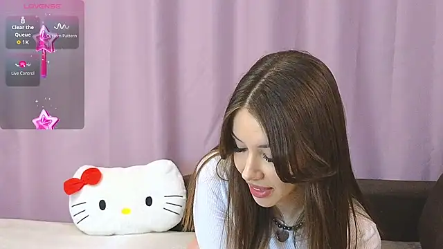 ellie kramer online show from March 2026 08:32:02 PM