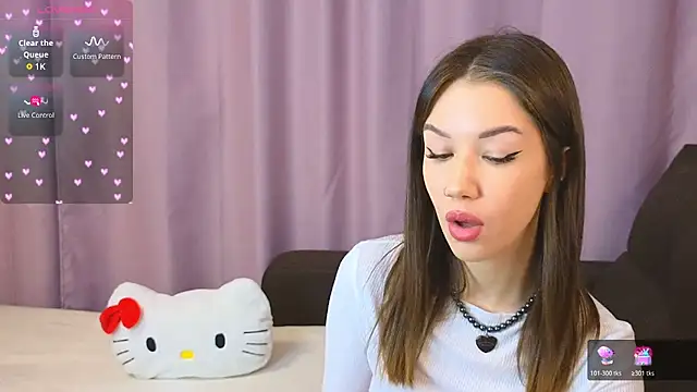 Snapshot of ellie_kramer chatting on November 2025 04:44:02 PM ellie kramer online show from November 2025 04:44:02 PM