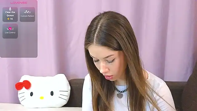 Snapshot of ellie_kramer chatting on July 2026 06:14:01 PM ellie kramer online show from July 2026 06:14:01 PM