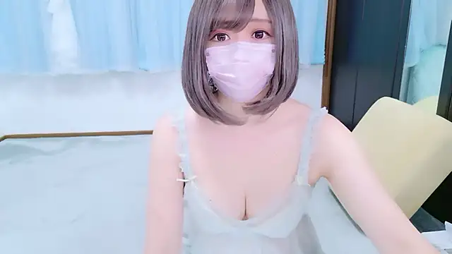 Snapshot of -YU- chatting on May 2026 05:40:02 PM -YU- online show from May 2026 05:40:02 PM