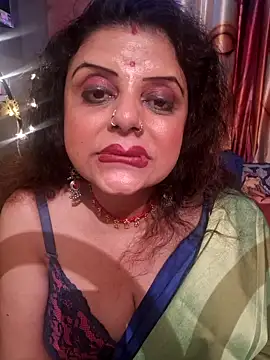 Snapshot of Maaya66 chatting on February 2025 05:50:02 PM Maaya66 online show from February 2025 05:50:02 PM