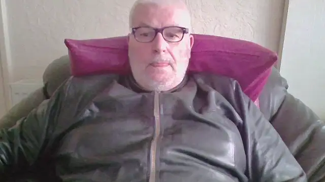Leatherman63 online show from October 2025 08:57:02 AM