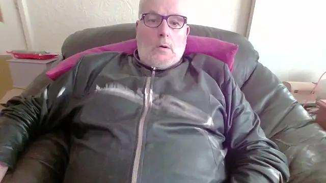 Leatherman63 online show from September 2025 07:30:02 AM