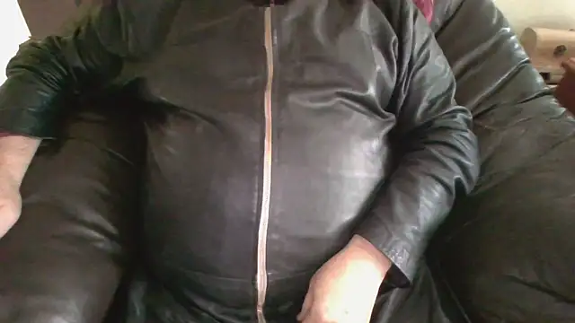 Leatherman63 online show from September 2025 12:21:01 PM