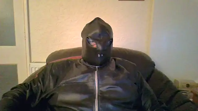 Leatherman63 online show from December 2025 08:28:02 AM