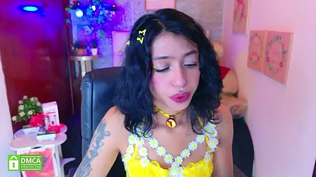 REDHOTTER  online show from February 2026 07:46:01 PM