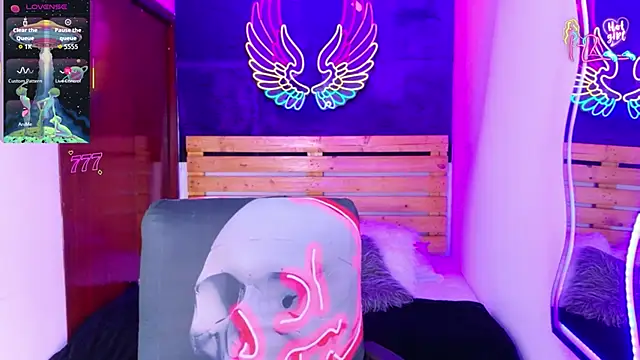 REDHOTTER  online show from March 2026 07:59:02 PM