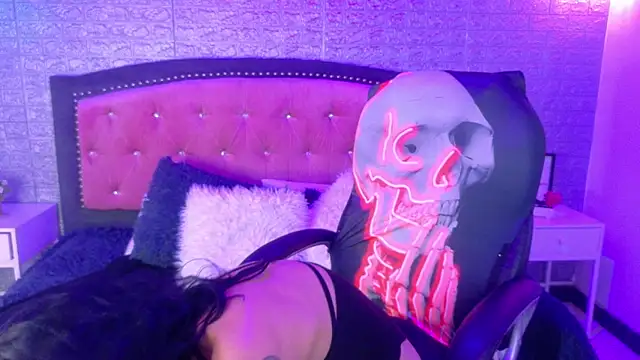 REDHOTTER  online show from March 2026 08:45:01 PM