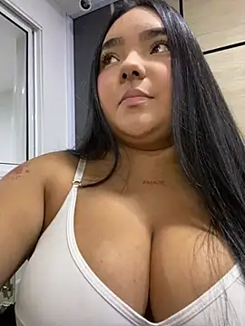 little lissiee online show from February 2026 12:28:02 AM