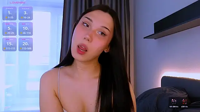 Kaia Sunshine Mia online show from May 2026 10:46:02 AM