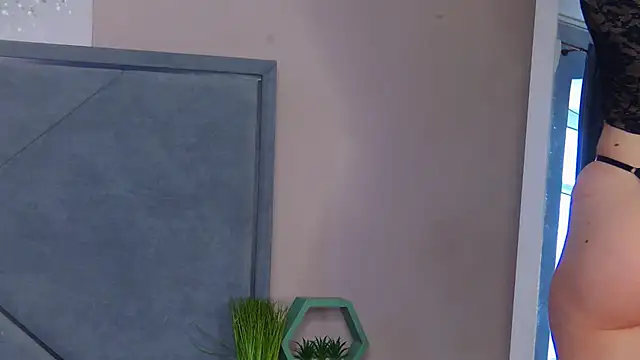 NicoleRosss online show from April 2026 01:58:02 PM