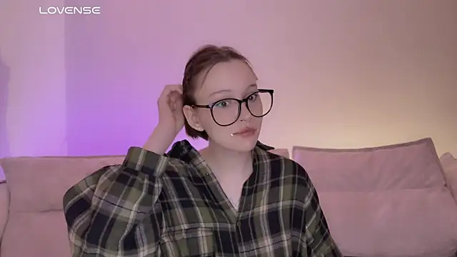 Snapshot of yourconcept chatting on November 2025 07:14:02 PM yourconcept online show from November 2025 07:14:02 PM