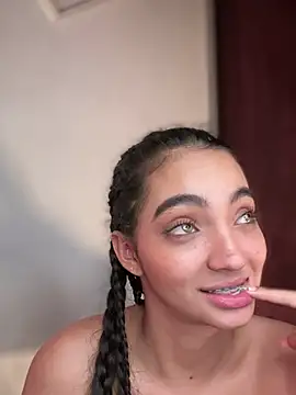 AdelineEvanss online show from March 2025 03:45:01 AM