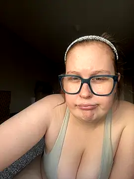 Misssmilf online show from November 2025 11:59:02 AM