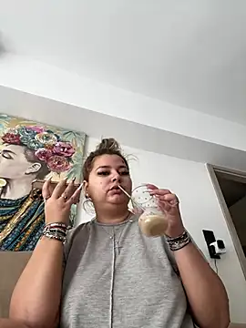 AllysonK online show from March 2025 09:29:01 AM