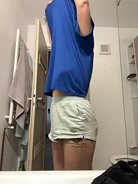 AllysonK online show from March 2026 10:44:01 AM